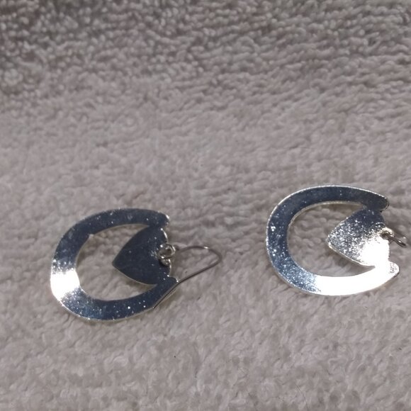 Montana Silversmiths Silver Large Heart In Horseshoe Earrings Drop Dangle Mint ! - Picture 6 of 7